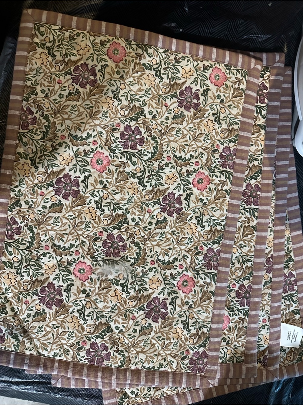 Better Homes And Gardens Floral Reversible Placemat Brand New, Never Used